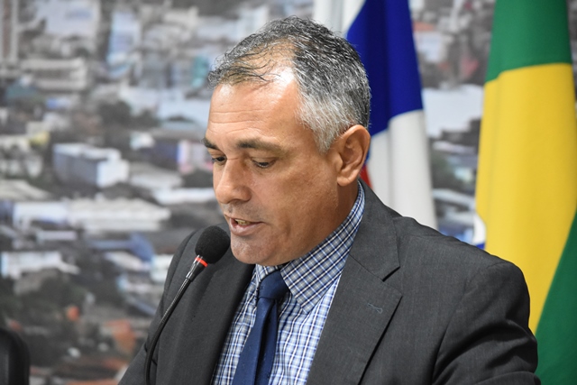 Ivan do Leite defende pavimentação de ruas do Distrito de Barra Avenida 