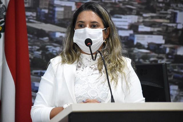 Moana Meira defende reinstalação de semáforo no Largo do Maringá