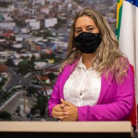 Vereadora Moana Meira cobra alteração no Código Tributário Municipal em beneficio das ONGs